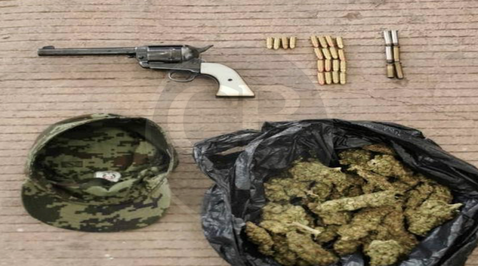 Detiene SSP a uno en posesión de arma de fuego, cartuchos y droga
