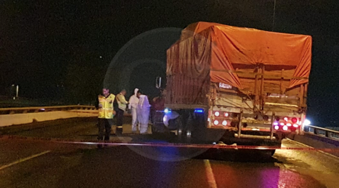 Muere arrollado por su propio torton en el periférico de Morelia