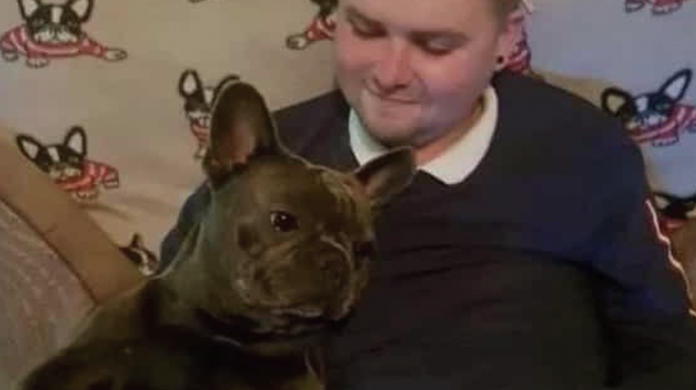 Perro muere minutos después de que su dueño falleciera, víctima de cáncer