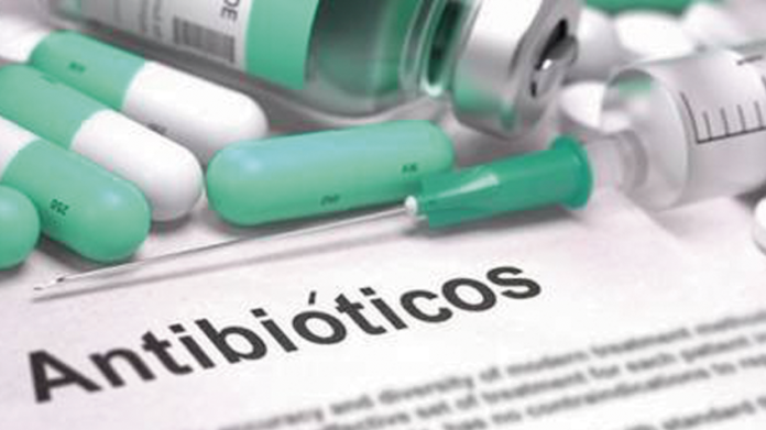 Uso de antibióticos se relaciona con un mayor riesgo de cáncer de colon