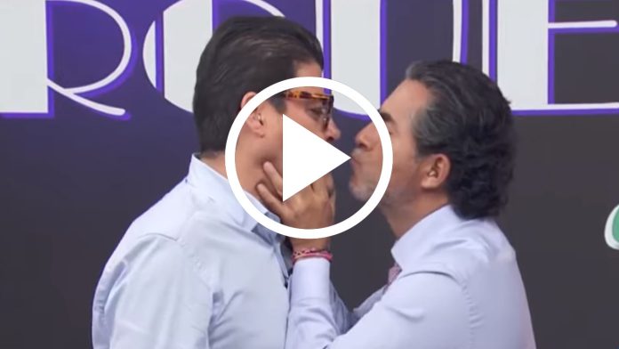 Video: Conductores de Televisa se besan en programa en vivo  