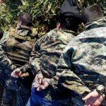 Caen cinco sicarios con armas, droga y casi un millón de pesos en efectivo