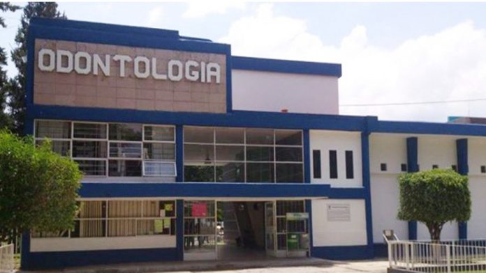 Alto a la corrupción en Odontología de UMSNH: Profesores y Empleados