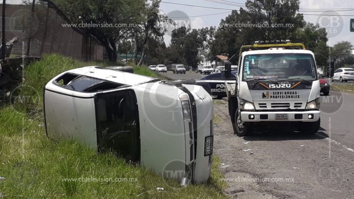 Otro siniestro automovilístico en la salida a Charo