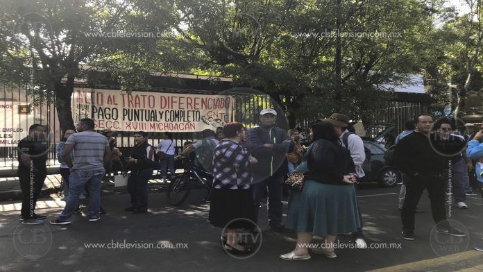 Continúan manifestaciones por parte de la CNTE; exigen el pago de bonos