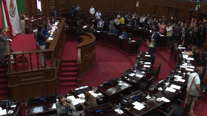 Mesa Directiva del Congreso del Estado da informe de actividades