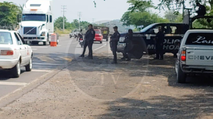 Continúan los operativos de la policía y milicia en Tepalcatepec