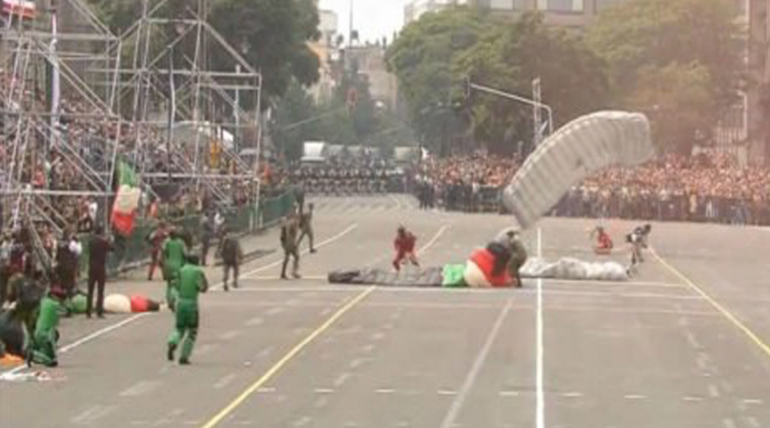 VIDEO: Paracaidista resulta lesionado durante desfile en la CDMX