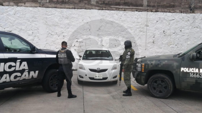 Aseguran un auto con reporte de robo en Zacapu