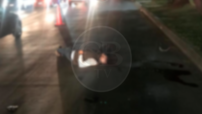 Muere al derrapar su moto afuera del IMSS Camelinas