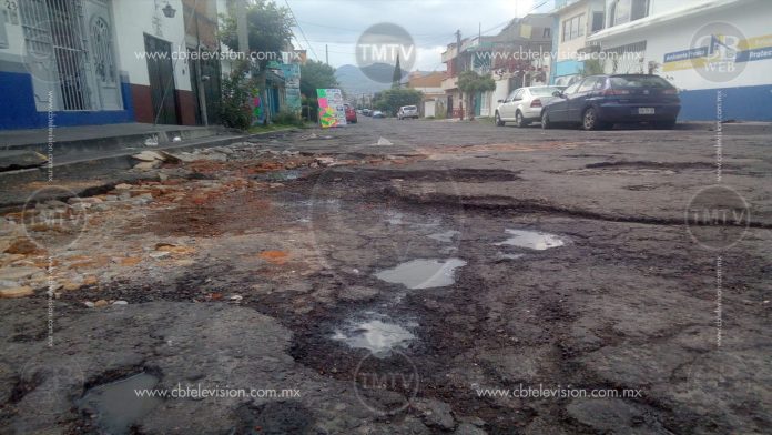 Deficiente infraestructura de calles en Morelia
