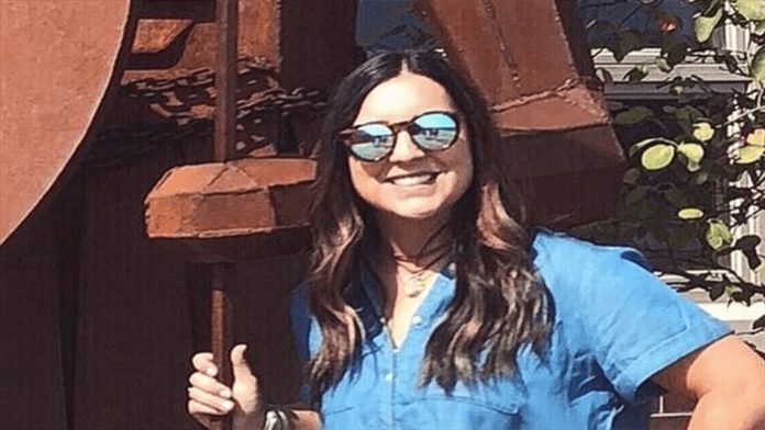 Acusan a profesora de violar a estudiante de 15 años