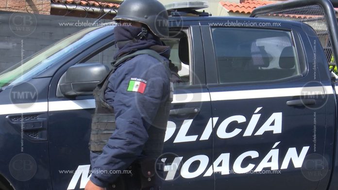 Balean a un joven en la puerta de su vivienda