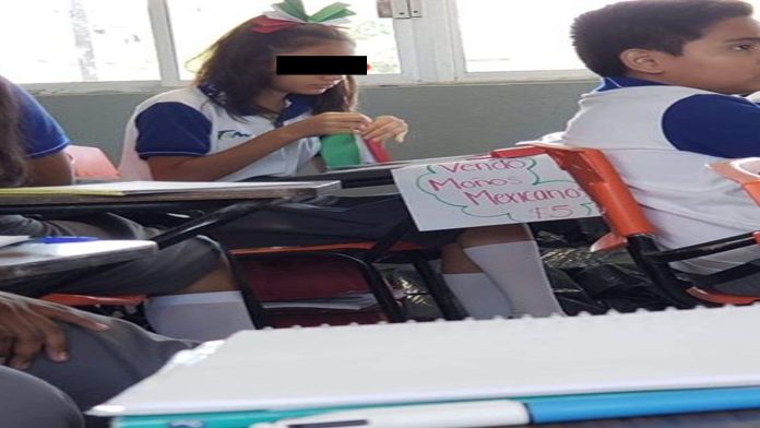 Le hacen bullying por vender moños en la escuela; empresa decide apoyarla