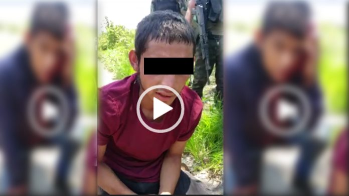 Video: Comunitarios interrogan a presuntos miembros del CJNG