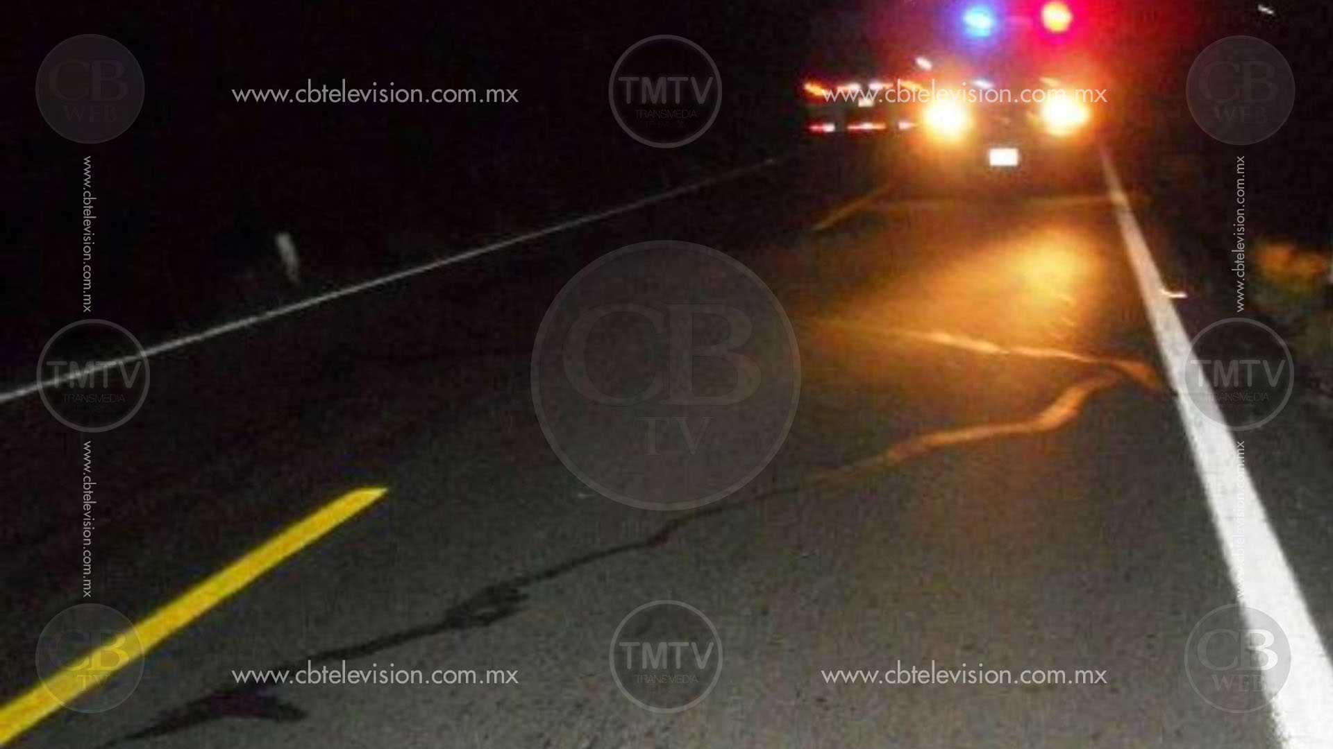 Muere una mujer tras volcar su camioneta en la de occidente Muere una mujer tras volcar su camioneta en la de occidente