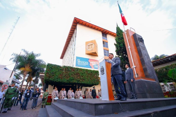 Unidos sociedad y gobierno, somos la gran fuerza de México: Víctor Manríquez