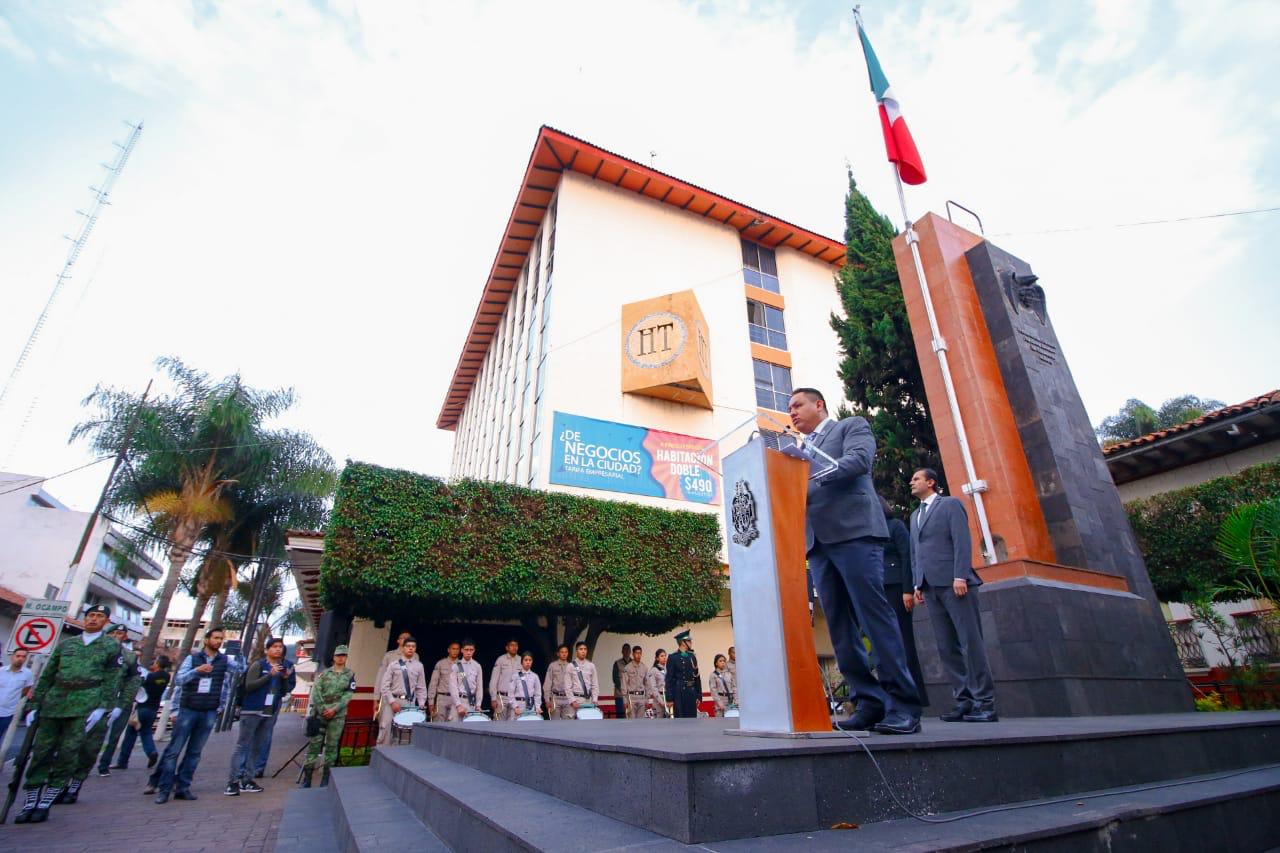 Unidos sociedad y gobierno, somos la gran fuerza de México: Víctor Manríquez Unidos sociedad y gobierno, somos la gran fuerza de México: Víctor Manríquez