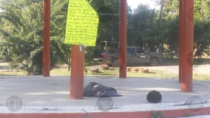Abandonan cabeza humana en el “kiosco” de la ciudad de Lázaro Cárdenas