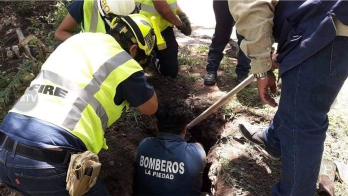 Hallan indigente sin vida en el drenaje de La Piedad