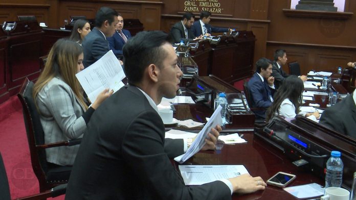 Congresistas buscan presentar al pleno iniciativas del 7º Parlamento Juvenil