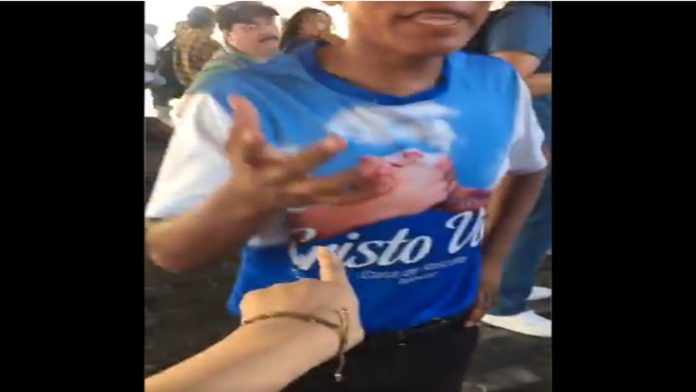 Video: Mujer expone a acosador; “ojala se lo hagan a tu mamá”