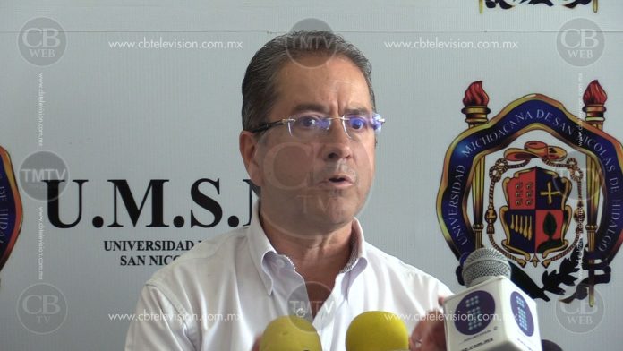 Director de la Facultad de Economía, pide diálogo a maestros paristas