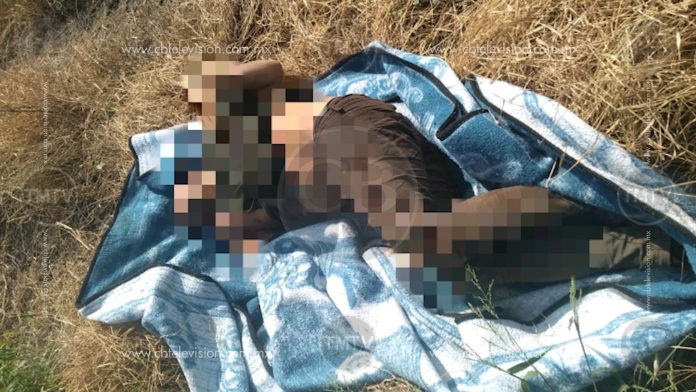 Abandonan cuerpo encima de una cobija en Apatzingán