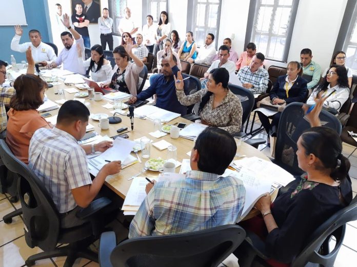 Gobierno de Víctor Manríquez aprobó 13 obras por más de 11 MDP