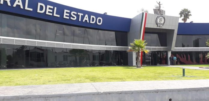 Vinculan a dos a proceso por robo de vehículo y privación de la libertad