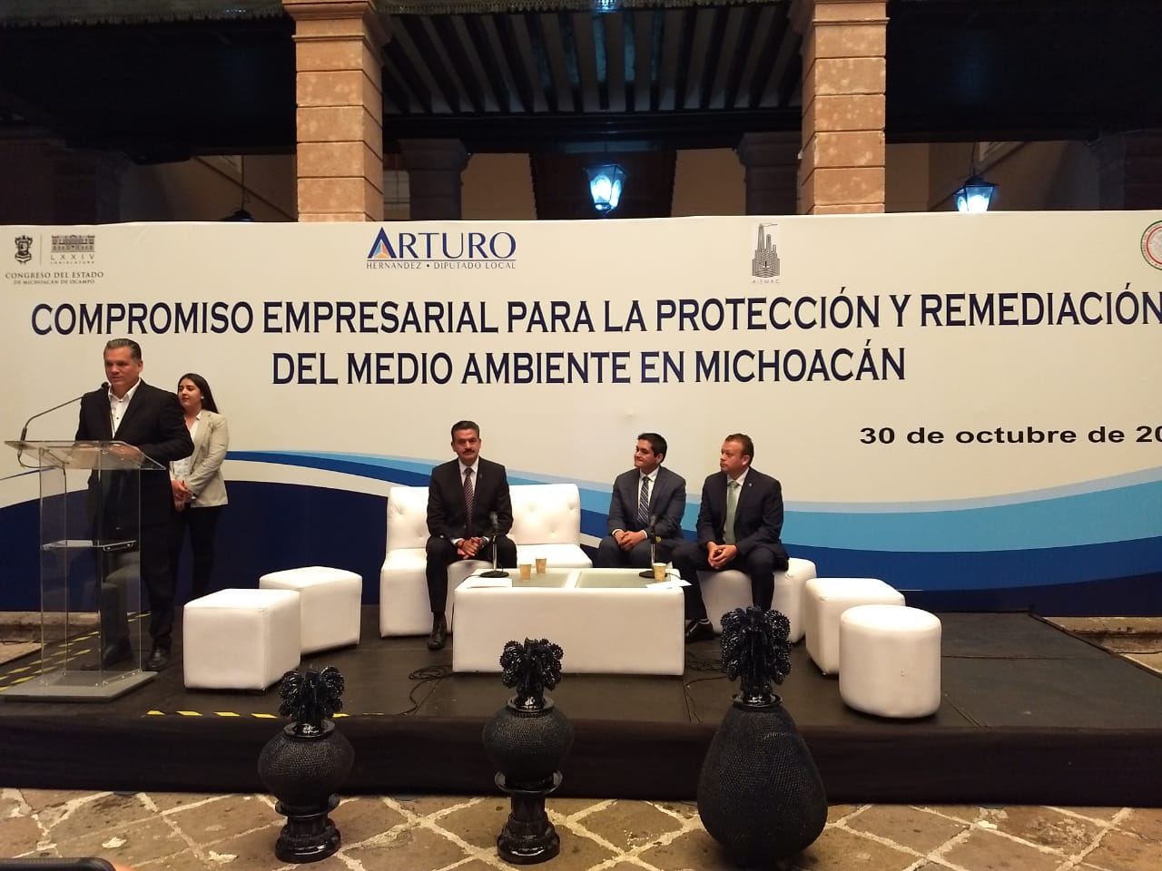 Congreso del estado y AIEMAC caminan en beneficio del medio ambiente en Michoacán