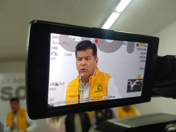 Autoridades no brindan el apoyo a los elementos policiales: Juan Bernardo Corona