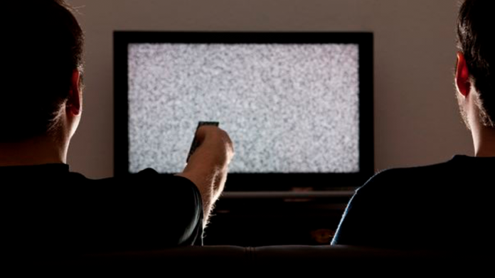 Aumenta número de mexicanos que ven televisión abierta; consumo de radio se mantiene