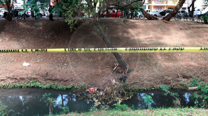 Localizan otro muerto en el Río chico de Morelia