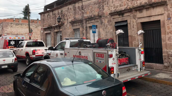 Incendio en el centro de Morelia moviliza a bomberos estatales