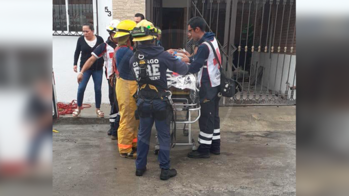 Por poco se electrocuta cuando hacía reparaciones en su vivienda