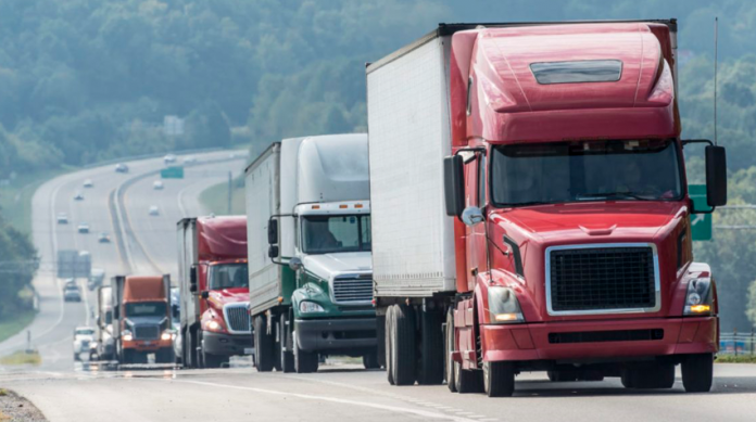 Transportistas harán paro nacional este martes; afectará carreteras de los 32 estados