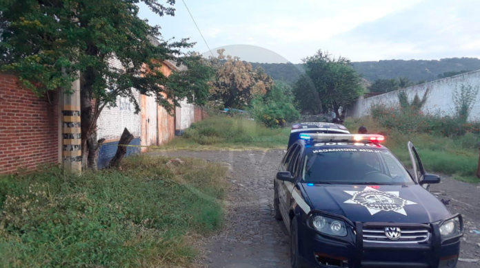 Fémina baleada es abandonada en las canchas de fútbol “La Corona”