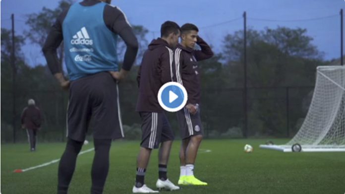Lozano anota gol de infarto