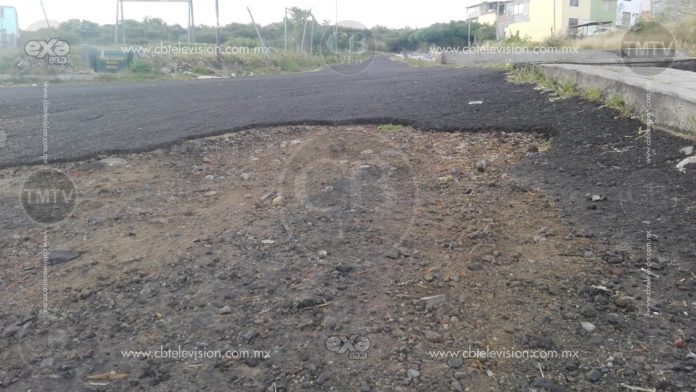 No dan tregua los baches en fraccionamiento Ario 1815