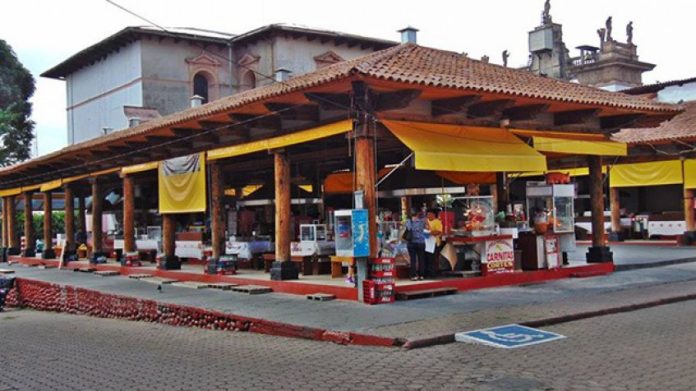 Plaza de Antojitos, sabor en el centro de Uruapan