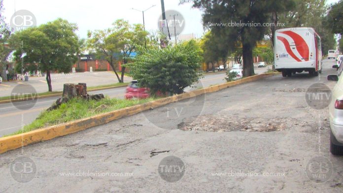 Av. Francisco I. Madero Poniente en pésimo estado