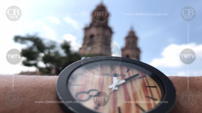 Morelianos indiferentes por el cambio de horario