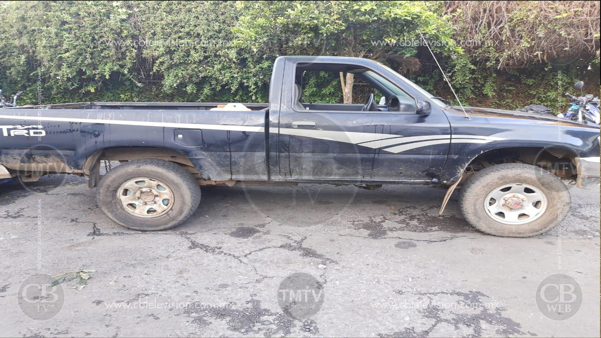 En operativos de vigilancia, PM Uruapan recupera tres vehículos con reporte de robo En operativos de vigilancia, PM Uruapan recupera tres vehículos con reporte de robo