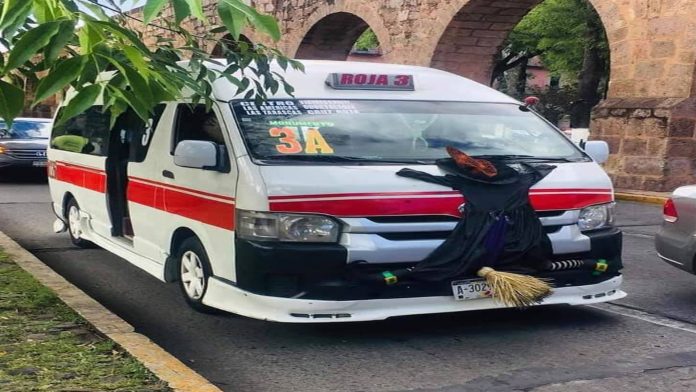 Morelia: Combi adornada para Halloween se vuelve viral