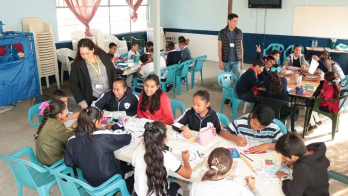 Fomentan en niñas y niños de primaria cultura del ahorro
