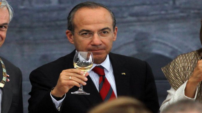 Felipe Calderón condonó impuestos a Bacardi