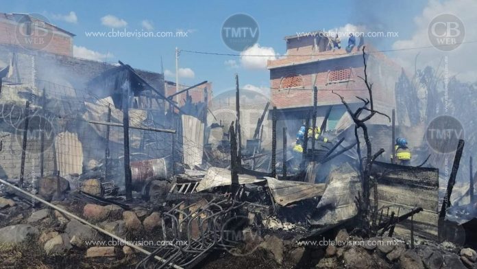 Otro incendio en Ciudad Jardín; tres casas hechas cenizas