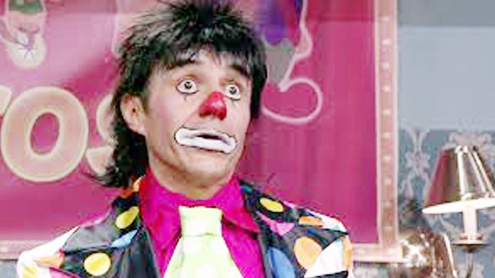 Critican a Adrián Uribe por compararse con el Joker