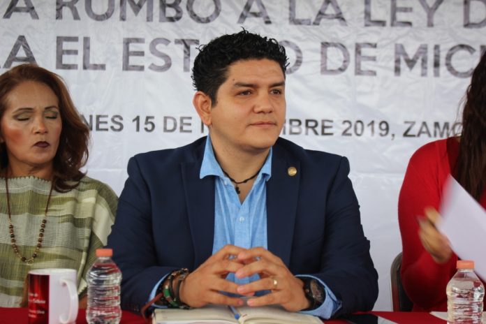 Antonio Madriz encabezó II Foro rumbo a la Ley de Educación de Michoacán